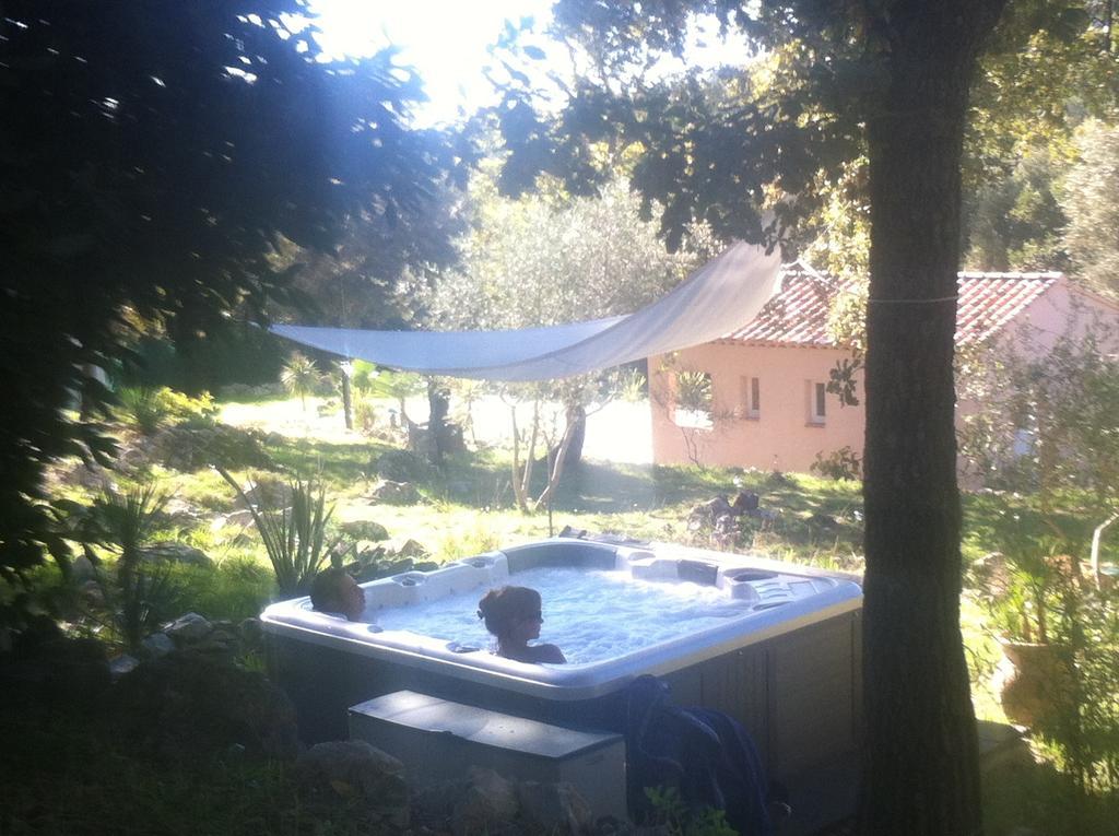 Villa Bastide Cigaline Le Beausset Zimmer foto